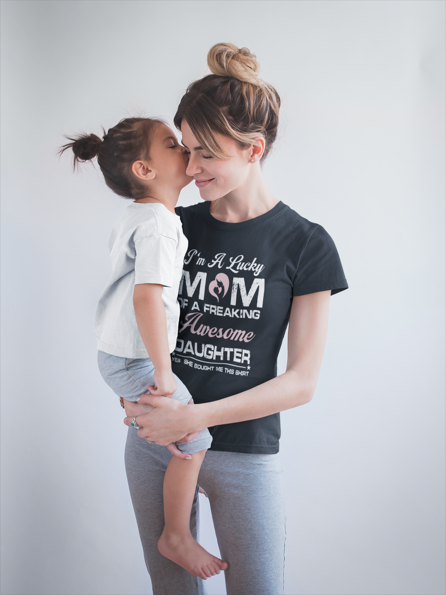 I’m A Lucky Mom Gift From Daughter – Funny Mother’s Day Unisex T-Shirt